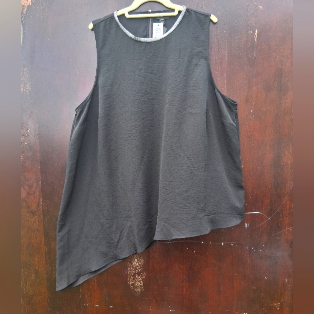 Black Sleeveless Asymmetrical Top